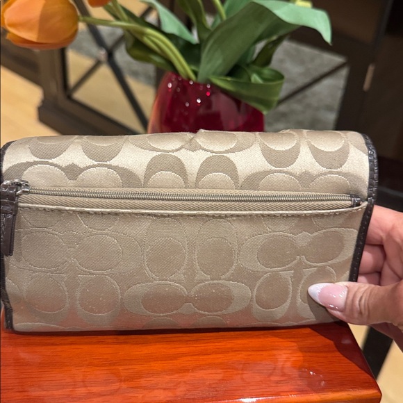 LOW START!! Coach Signature Beige and Dark Brown Wallet bundle Set - Picture 5 of 5